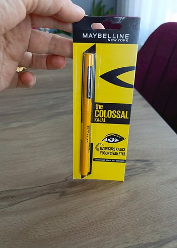 Maybelline The Colossal Kajal Siyah Göz Kalemi