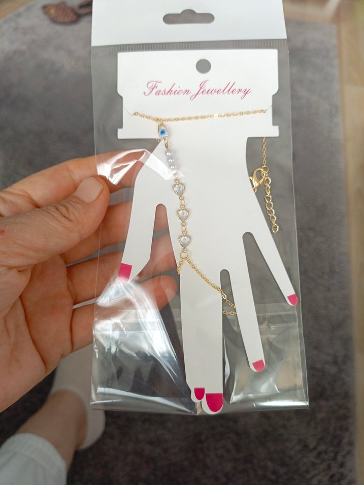 Altın Renkli Zincir Detaylı Kadın El Zinciri - Görsel 3