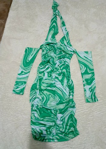 Yeşil Batik Desenli Uzun Kollu Hemşirelik Elbisesi - Görsel 7