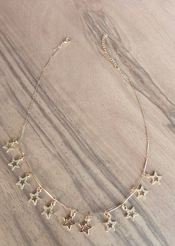 Altın Renkli Zincir Detaylı Yıldız Kolye - Görsel 5