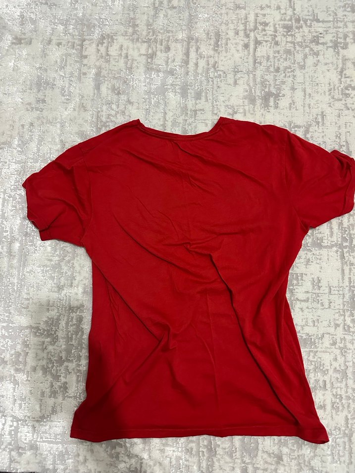 Kırmızı Baskılı Tişört - Görsel 2