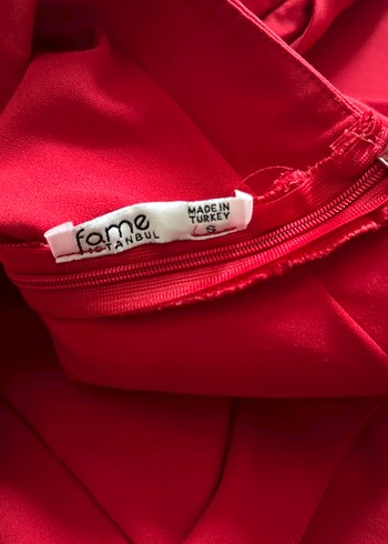 Kırmızı Straplez Mini Tulum - Görsel 4