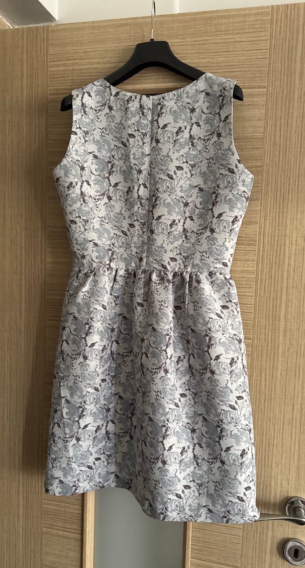 Yargıcı elbise - Görsel 3