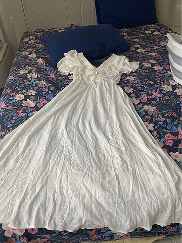 Beyaz elbise - Görsel 2