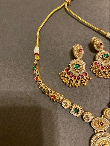  Beden altın Renk Gold kolye küpe seti