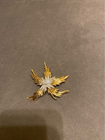 Beden Gold broş