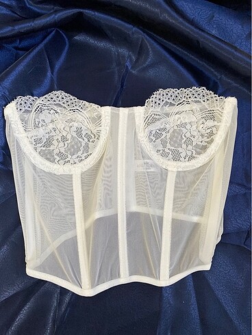 Balenli bralet korse