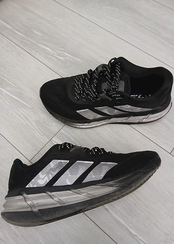 Adidas 40