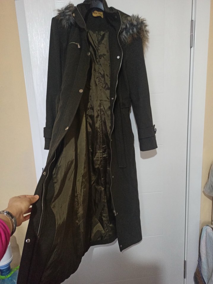 Kahverengi Kürklü Yaka Detaylı Kadın Mont - Görsel 3