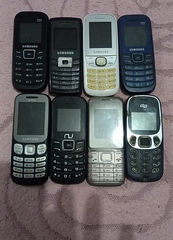 8 adet kayıtlı ve çalışan telefon 