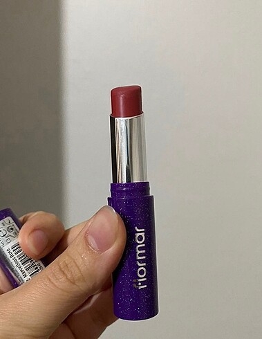  Beden FLORMAR 02 ROSE marvellous stick ruj
