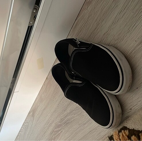 37,5 Beden Vans Slip On Siyah Kadın Ayakkabı