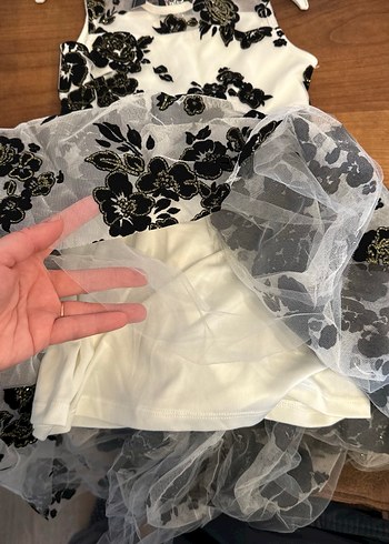 Dantelli Siyah Beyaz Kız Elbisesi - Görsel 8