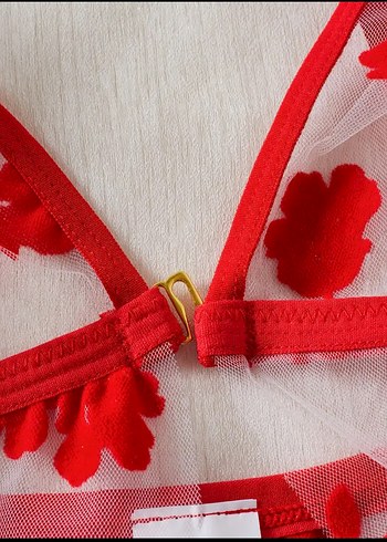 Kırmızı Çiçek Desenli Mini İp Askılı Gecelik - Görsel 4