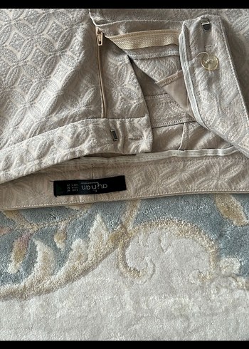 Dantel Detaylı Bej Keten Kadın Pantolon - Görsel 3