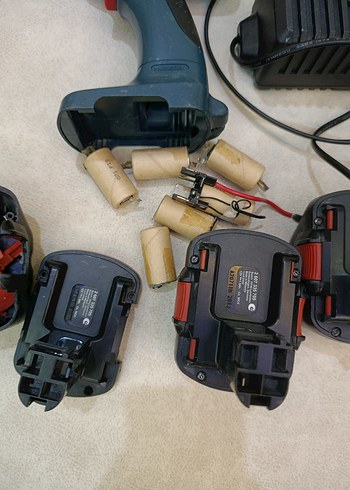 Bosch Şarjlı Matkap Seti ve Bataryalar - Görsel 7