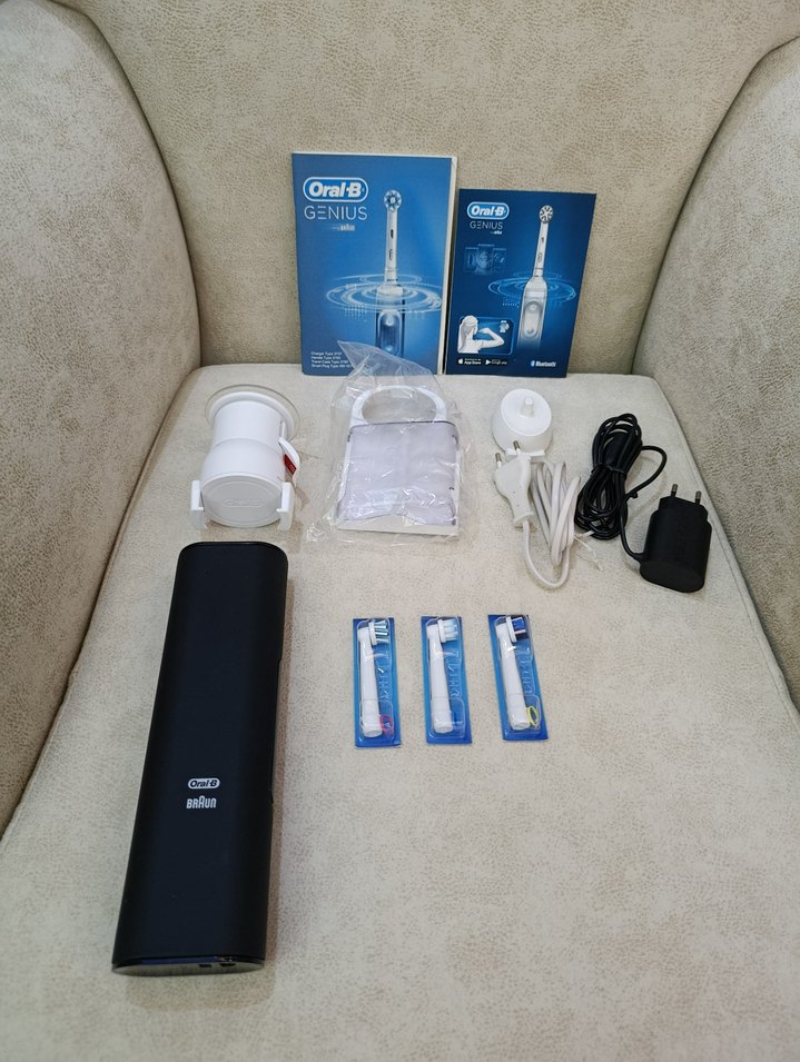 Oral-B Genius 10000N Siyah Şarjlı Diş Fırçası - Görsel 5