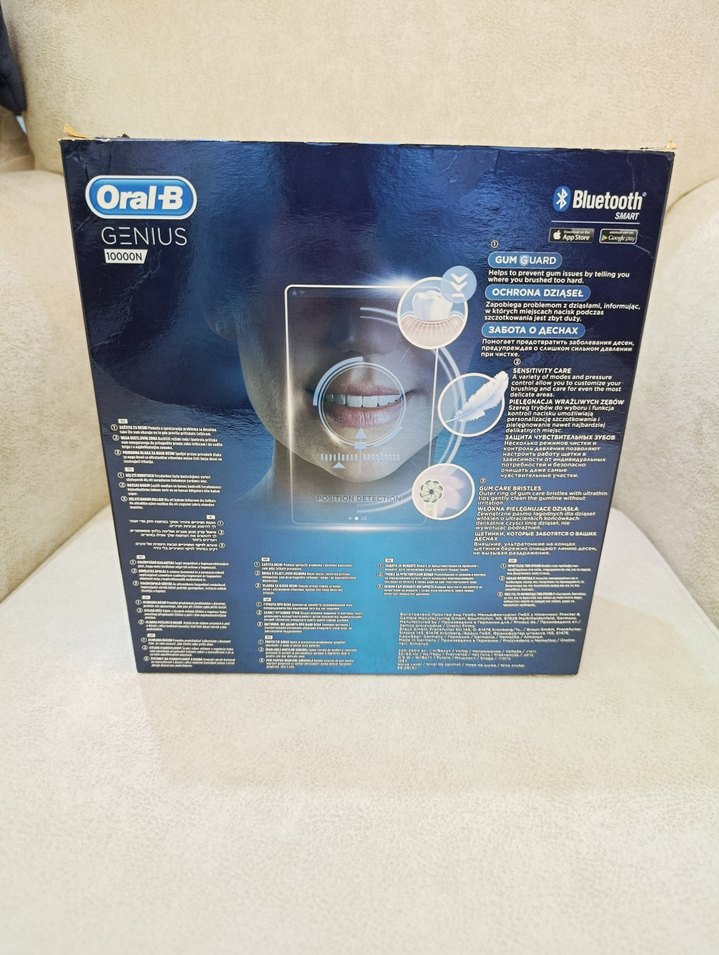Oral-B Genius 10000N Siyah Şarjlı Diş Fırçası - Görsel 3