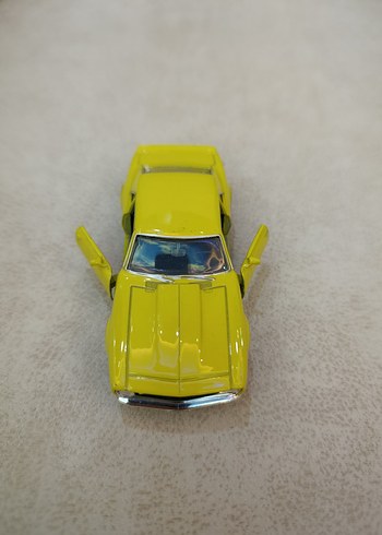 Welly Chevrolet Camaro 1968 Oyuncak Araba - Görsel 6