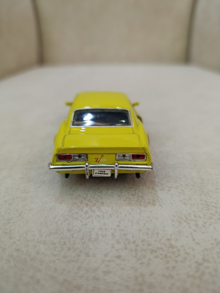 Welly Chevrolet Camaro 1968 Oyuncak Araba - Görsel 3