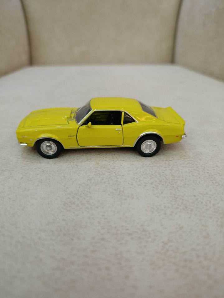 Welly Chevrolet Camaro 1968 Oyuncak Araba - Görsel 2
