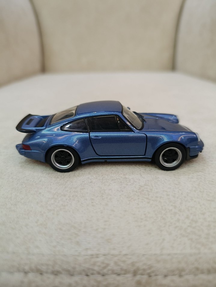 Welly Porsche 911 Turbo Oyuncak Araba - Görsel 4