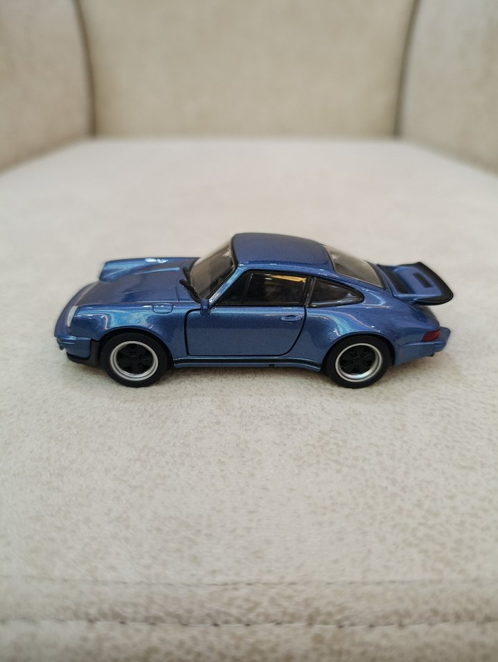 Welly Porsche 911 Turbo Oyuncak Araba - Görsel 2