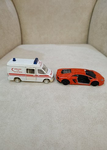 Lamborghini Aventador Ve Ambulans Oyuncak Araba - Görsel 4