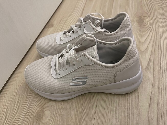 36 Beden beyaz Renk SKECHERS BEYAZ 36 numara ayakkabı