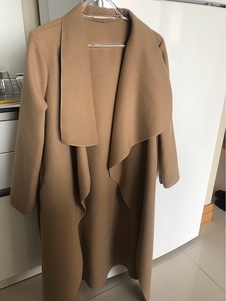 Zara Mont