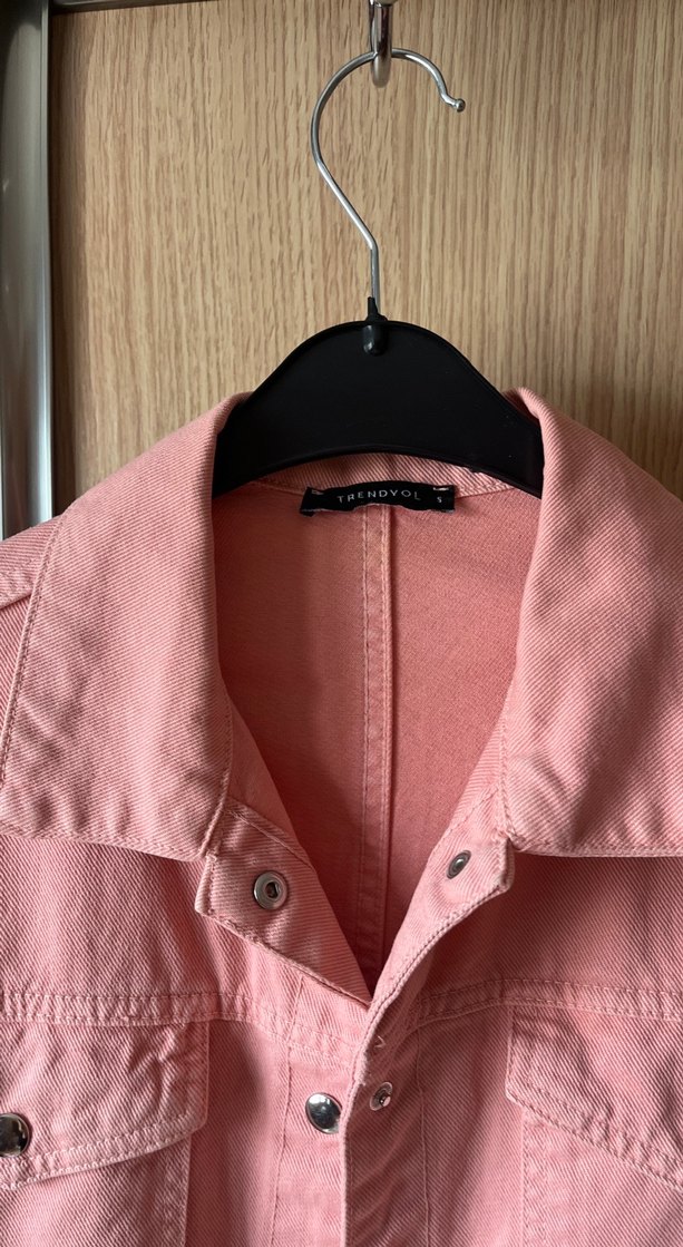 Pembe Düğmeli Kadın Denim Ceket - Görsel 3