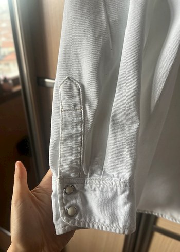 Kadın Beyaz Çift Cepli Uzun Kollu Gömlek - Görsel 3