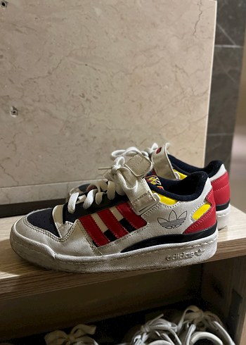 Renkli Adidas Kadın Spor Ayakkabı Velcro Bağcıklı - Görsel 3