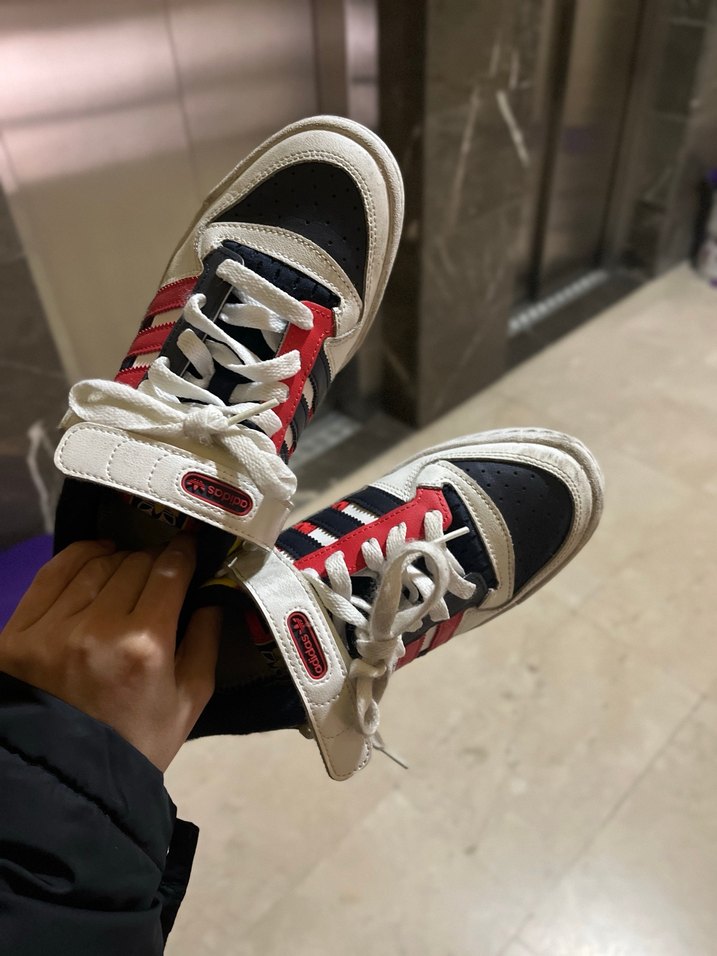 Renkli Adidas Kadın Spor Ayakkabı Velcro Bağcıklı - Görsel 2