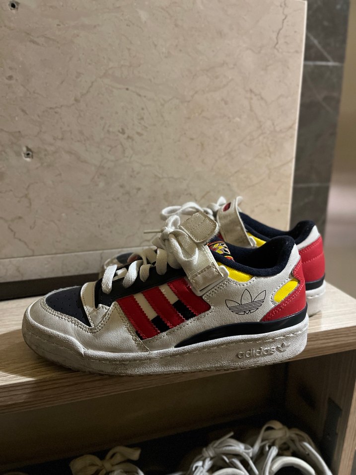 Renkli Adidas Kadın Spor Ayakkabı Velcro Bağcıklı - Görsel 3