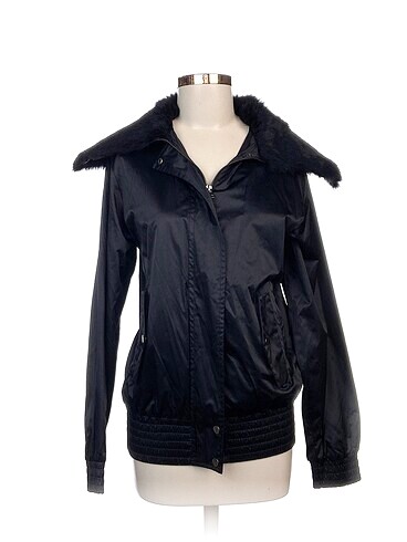 Zara Ceket %70 İndirimli.