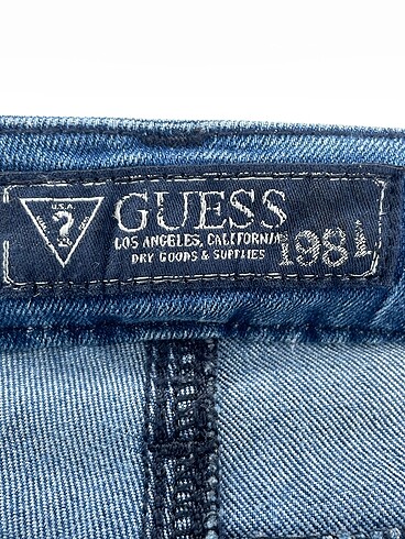 26 Beden mavi Renk Guess Jean / Kot %70 İndirimli.