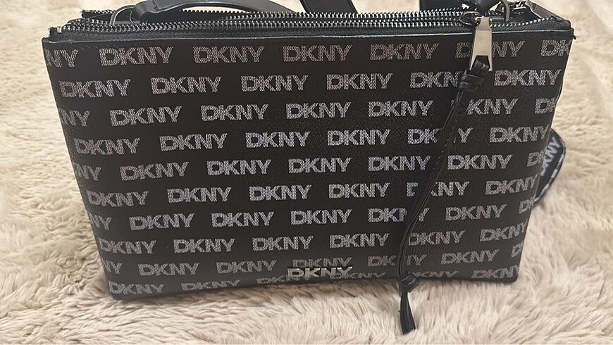  Beden DKNY deri çapraz çanta