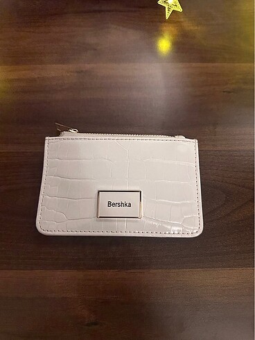 Bershka cüzdan