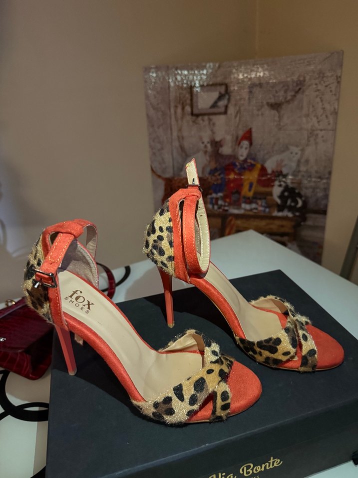 Leopar Desenli Turuncu Renkli İnce Topuklu Güzel Dokulu Ayakkabı - Görsel 4