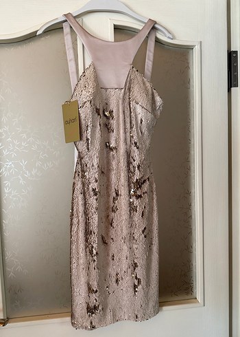 Arkası ve boyun bölgesi saten etiketli Payetli Abiye Elbise - Görsel 2