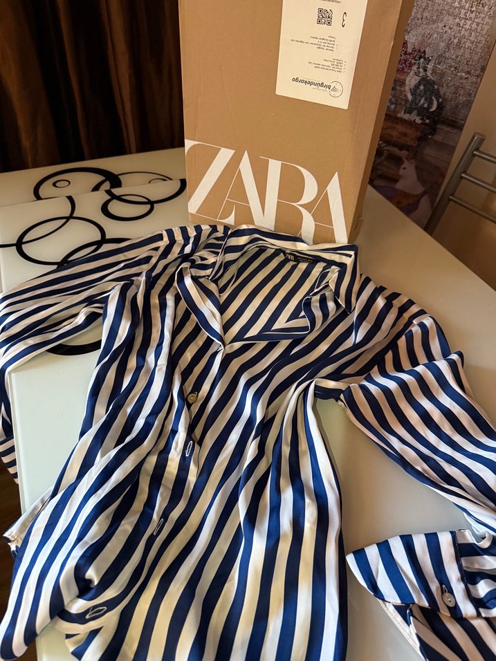 Zara Mavi Çizgili Saten Gömlek - Görsel 3