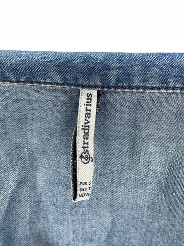 s Beden mavi Renk Stradivarius Gömlek %70 İndirimli.