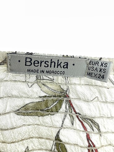 xs Beden çeşitli Renk Bershka Uzun Elbise %70 İndirimli.