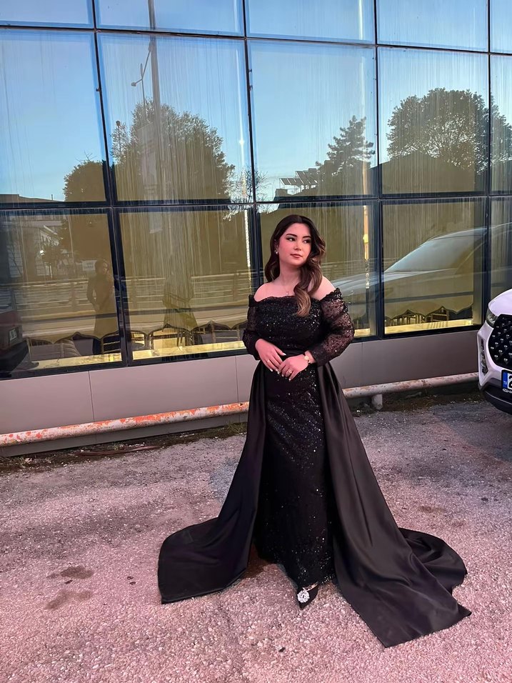 Siyah Uzun Drapeli Straplez Abiye Elbise - Görsel 3