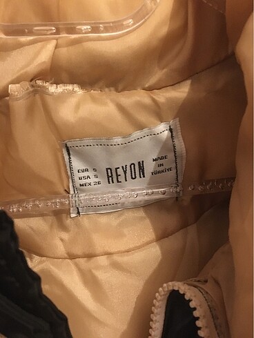 Bershka Kısa şişme mont