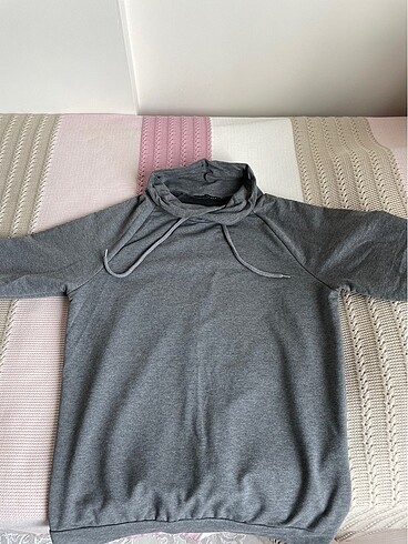 Trendyol man boyun detaylı sweatshirt