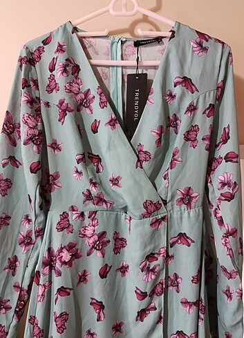 34 Beden Trendyolmilla Çiçekli Mint Elbise