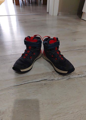 Kırmızı Erkek Çocuk Street Wear Bot