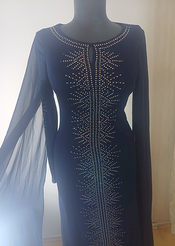 Kapanan abiye magzasının etiketli urunleri SIFIR ÜRÜN - Görsel 2